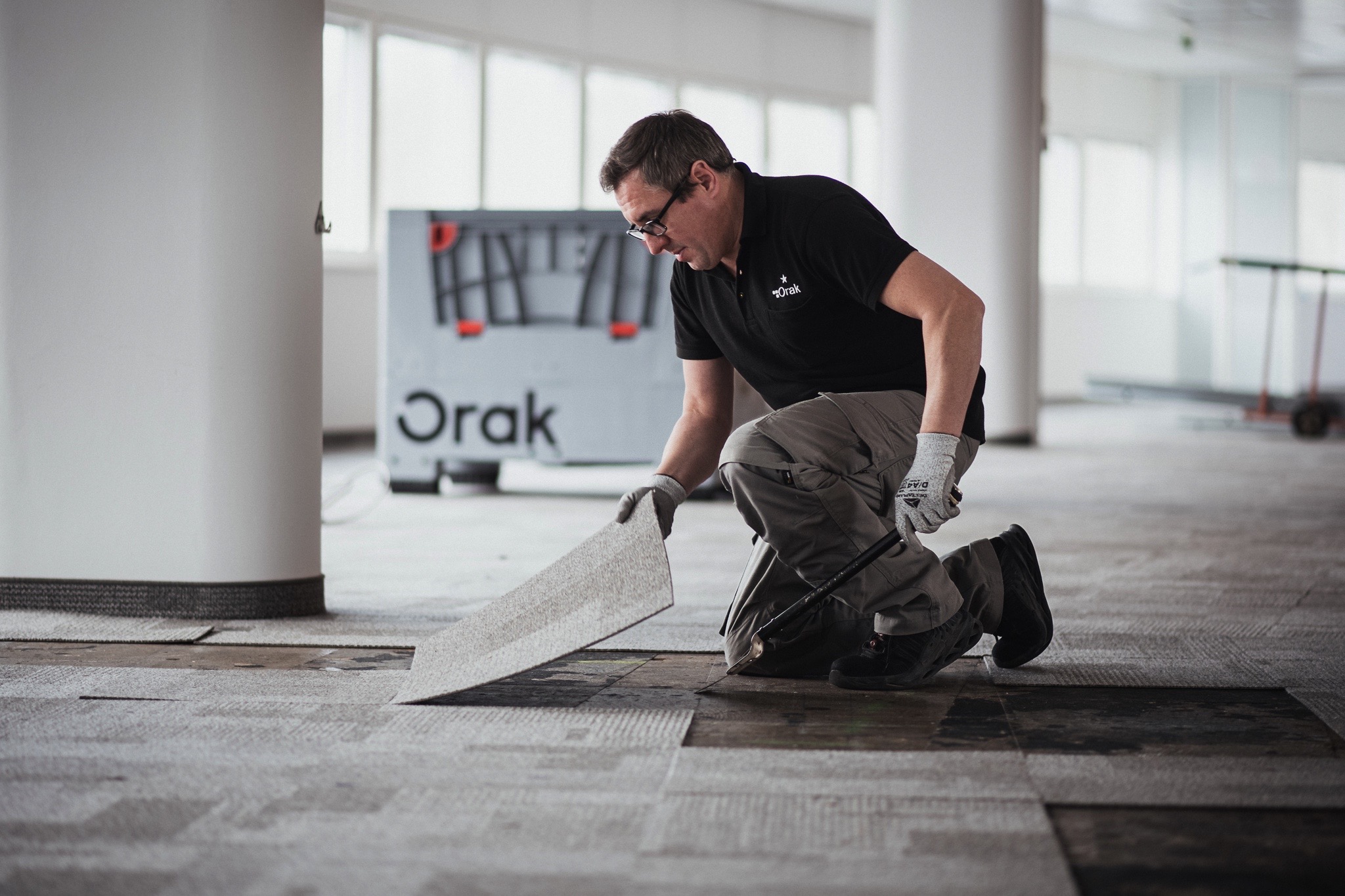 Comment déposer la moquette ? Guide complet - Orak